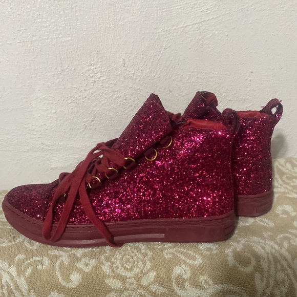 NEW Encore FIESSO💕sparkle high-tops 10/10.5+💙Barbie ornament/keychain - Picture 4 of 14